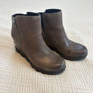 Sorel Boots Joan Of Arctic Wedge II Zip Bootie Brown Women's Size 7